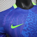 Camiseta hombre Selección Brasil temporada 2025 2026 segunda equipación azul versión jugador auténtica con gráficos exclusivos calidad 1.1 oficial, Brasil 2025, Camiseta Brasil azul, Brasil Away Authentic 25/26, Camiseta visitante Brasil, Camiseta barata Brasil, Calidad 1.1 Brasil, Copa del Mundo 2026, Tienda Hincha Futbolero, Joga Bonito, Bloke Core Azul.