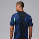 Camiseta Brasil segunda equipación 2026 2027 hombre azul versión jugador auténtica calidad 1.1 oficial Tienda Hincha Futbolero Brasil Player Away Jersey, Camiseta Brasil 2026, Brasil Player Version, Camiseta auténtica azul Brasil, Equipación Brasil jugador, Comprar jersey Brasil 2026 azul, Calidad 1.1 premium, CBF oficial, Jersey mundial 2026 auténtico, Ropa de fútbol Brasil Slim Fit.