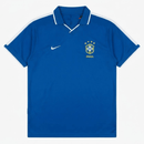 Camiseta Brasil Segunda Equipación 1997/98 Hombre Retro Oficial Azul - Brasil, Brazil, Selecao, Canarinha, CBF, Pentacampeones, Nike, Ronaldo Nazario, Rivaldo, Roberto Carlos, 1997, 1998, Retro, Vintage, Camiseta Clásica, Segunda Equipación, Away Kit, Azul, Blue, Hombre, Men, Camiseta de Hombre, Tienda Hincha Futbolero, Fútbol Sudamericano