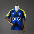 Camiseta hombre Cádiz CF retro segunda equipación azul temporada 2026 2027 edición especial La Liga calidad 1.1 oficial, Cádiz Retro, Camiseta Cádiz Azul, Cádiz CF 26/27, Ropa barata Cádiz, Calidad 1.1 Submarino Amarillo, Tienda Hincha Futbolero, La Liga 2026, Bloke Core España, Camisetas de futbol raras, Regalo futbol Cádiz