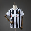 Tienda Hincha Futbolero, CD Castellón 25/26, Camiseta CD Castellón Retro, Castellón blanca y negra, Orelluts, Albinegros, Comprar camiseta CD Castellón, Ropa oficial CD Castellón, Camisetas fútbol históricas, Fútbol español, Castalia, Camiseta retro 2025, Tienda fútbol online.