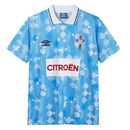Camiseta Celta de Vigo Primera Equipación 1995/96 Hombre Retro - Celta de Vigo, Celta, Balaidos, Vigo, Galicia, La Liga, Retro, Vintage, Classic Kit, 1995, 1996, 95/96, Camiseta Retro, Primera Equipacion, Home Kit, Celeste, Sky Blue, Blanca, White, Hombre, Men, Camiseta de Hombre, Tienda Hincha Futbolero, Futbol Espanol