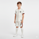 Chelsea infantil, Conjunto niño Chelsea, Camiseta blanca Chelsea, Kit fútbol niños 2026, Ropa oficial Chelsea junior, Regalo niño Chelsea, Conjunto visitante blanco, Jersey Chelsea 25/26 kids, Equipación infantil barata, Tienda Hincha Futbolero.
