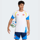 Camiseta hombre entrenamiento Selección Colombia temporada 2026 2027 oficial blanca técnica transpirable FCF estilo entrenamiento mundial.