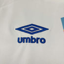 Camiseta hombre selección del Congo temporada 2026 2027 segunda equipación blanca detalles rojos y amarillos calidad 1.1 premium Tienda Hincha Futbolero. Congo 2026, Camiseta Congo 2027, Congo Soccer Jersey, Ropa África fútbol, Camiseta Congo blanca, Calidad 1.1 Congo, Diablos Rojos Congo, Tienda Hincha Futbolero, Congo Away Jersey 26/27 white.