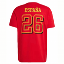 Selección Española, España, La Roja, RFEF, Campeones del Mundo, Casual, Lifestyle, Streetwear, Camiseta Roja, España 2026, Tienda Hincha Futbolero, Fútbol Internacional, Ropa Urbana, oficial