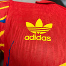 Camiseta polo España edición especial 2026 2027 hombre roja y amarilla versión jugador auténtica calidad 1.1 oficial Tienda Hincha Futbolero España Special Edition Polo, Polo España 2026, Camiseta España edición especial, Jersey España jugador, Polo selección española rojo, Comprar polo España 2027, Calidad 1.1 premium, RFEF edición especial, Ropa de fútbol España auténtica, España Player Version Polo.