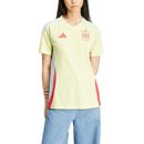 Camiseta España femenina segunda equipación 2024 2025 mujer amarilla corte entallado vista frontal escudo oficial RFEF jersey fútbol femenino alternativo 24/25.