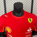 CAMISETA FÓRMULA 1 FERRARI 2024 CARLOS SAINZ 55 - TIENDA HINCHA FUTBOLERO