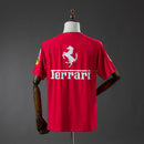 Ferrari F1 2025, Camiseta Ferrari roja, Ropa Ferrari barata, Scuderia Ferrari Team, Camiseta Ferrari 2025, Calidad 1.1 Ferrari, Regalo Fórmula 1, Tienda Hincha Futbolero, Rosso Corsa, F1 Fan Gear.