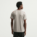 Camiseta Inglaterra Pre-Partido 26/27 Hombre - TIENDA HINCHA FUTBOLERO