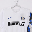 Camiseta Inter de Milan Segunda Equipación II 2010/11 Hombre Retro Oficial - Inter de Milan, Inter Milan, FC Internazionale, San Siro, Giuseppe Meazza, Nerazzurri, Serie A, Calcio, Champions League, Nike, Pirelli, Javier Zanetti, Samuel Eto'o, Wesley Sneijder, Diego Milito, 2010, 2011, Retro, Vintage, Camiseta Clásica, Segunda Equipación, Away Kit, Blanca, White, Hombre, Men, Camiseta de Hombre, Tienda Hincha Futbolero, Fútbol Italiano