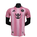 Camiseta hombre Inter Miami temporada 2025 2026 primera equipación rosa versión jugador auténtica tejido técnico calidad 1.1 oficial, Inter Miami 2025, Camiseta Inter Miami jugador, Inter Miami Authentic 25/26, Camiseta rosa Inter Miami, Camiseta barata Inter Miami, Calidad 1.1 Inter Miami, MLS 2026, Tienda Hincha Futbolero, Messi Style, Bloke Core Rosa.
