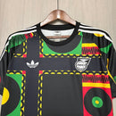 Camiseta hombre selección Jamaica entrenamiento negra colores reggae temporada 2026 2027 calidad 1.1 premium Tienda Hincha Futbolero. Jamaica 2026, Entrenamiento Jamaica negra, Camiseta Jamaica reggae, Ropa Jamaica fútbol, Camiseta Reggae Boyz, Calidad 1.1 Jamaica, Mundial 2026 Jamaica, Tienda Hincha Futbolero, Jamaica Training Jersey 26/27.