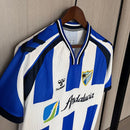 Camiseta oficial del Málaga CF edición especial temporada 2025 2026 para hombre azul y blanca de Tienda Hincha Futbolero, Camiseta Málaga edición especial, Málaga CF 2025/26, Camiseta Málaga azul y blanca, Ropa oficial Málaga CF hombre, Comprar camiseta Málaga oficial, Calidad premium Málaga CF, Ropa fútbol LaLiga, Camiseta La Rosaleda 2026, Málaga CF edición especial hombre.