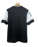 Camiseta retro hombre Málaga CF segunda equipación negra año 2012 2013 calidad 1.1 oficial, Málaga 2013, Camiseta retro Málaga, Camiseta vintage Málaga, Equipación Málaga barata, Calidad 1.1 Malaguista, Tienda Hincha Futbolero, La Rosaleda, Bloke Core retro, Camiseta negra Málaga antigua, Regalo fútbol vintage.