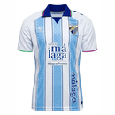 Málaga CF, Málaga, La Rosaleda, Malaguistas, Primera Equipación, Camiseta Málaga, Málaga 26/27, Tienda Hincha Futbolero, Fútbol, Moda Blanquiazul, Coleccionismo, Ropa Exclusiva, Camiseta Oficial Málaga
