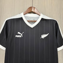 Nueva Zelanda 2026, Camiseta Nueva Zelanda visitante, All Whites 26/27, Ropa Nueva Zelanda oficial, Camiseta fútbol Oceanía, Calidad 1.1 Nueva Zelanda, Nueva colección 2026, Regalo fútbol hombre, Tienda Hincha Futbolero, NZ Football.