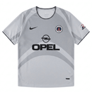 Camiseta PSG Segunda Equipación 2001/02 Hombre Retro Oficial -PSG, Paris Saint-Germain, Paris, Parque de los Príncipes, Ligue 1, French Football, Nike, Ronaldinho, Nicolas Anelka, Jay-Jay Okocha, Mauricio Pochettino, 2001, 2002, Retro, Vintage, Camiseta Clásica, Segunda Equipación, Away Kit, Gris, Grey, Negra, Black, Opel, Hombre, Men, Camiseta de Hombre, Tienda Hincha Futbolero, Fútbol Francés