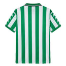 Camiseta Real Betis Primera Equipación 1999/00 Hombre Retro Oficial blanquiverde - Real Betis, Betis, Real Betis Balompié, Verdiblancos, Benito Villamarín, Liga Española, La Liga, Spanish Football, Kappa, Alfonso, Alfonso Pérez, Denilson, 1999, 2000, Retro, Vintage, Camiseta Clásica, Primera Equipación, Home Kit, Verdiblanca, Rayas, Green and White, Marbella, Hombre, Men, Camiseta de Hombre, Tienda Hincha Futbolero, Fútbol Español