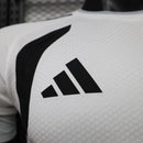 Camiseta Real Madrid Entrenamiento 26/27 Versión Jugador Blanca - TIENDA HINCHA FUTBOLERO