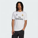 Camiseta oficial del Real Madrid primera equipación temporada 2015 2016 blanca retro para hombre de Tienda Hincha Futbolero, Tienda Hincha Futbolero, Camiseta Real Madrid retro, Real Madrid 15/16, Ropa Real Madrid vintage, Comprar camiseta Real Madrid blanca, Cristiano Ronaldo Madrid, Undécima, Madridistas, Merengues, Camisetas fútbol retro, Retro Real Madrid 2016, Historia Real Madrid, Colección Madrid.