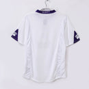 Camiseta oficial del Real Madrid primera equipación temporada 1997 1998 blanca retro para hombre de Tienda Hincha Futbolero, diseño histórico de la Séptima, Camiseta Real Madrid retro, Real Madrid 97/98, Ropa Real Madrid vintage, Comprar camiseta Madrid blanca, Los Blancos, Champions League, Camisetas fútbol retro, Retro Real Madrid 1998, Historia Real Madrid, Colección Madrid, La Liga.