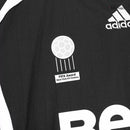 Camiseta retro hombre Real Madrid segunda equipación negra manga larga temporada 2006 2007 calidad 1.1 oficial, Real Madrid 2006, Camiseta Madrid manga larga, Camiseta retro Madrid, Camiseta Beckham Real Madrid, Calidad 1.1 Madridista, Tienda Hincha Futbolero, Santiago Bernabéu, Bloke Core retro, Camiseta negra Madrid antigua, Regalo fútbol vintage España.