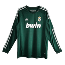 Camiseta retro hombre Real Madrid segunda equipación verde manga larga temporada 2012 2013 calidad 1.1 oficial, Real Madrid 2012, Camiseta Madrid verde, Camiseta retro Madrid, Camiseta Cristiano Ronaldo 2012, Calidad 1.1 Madridista, Tienda Hincha Futbolero, Santiago Bernabéu, Bloke Core retro, Camiseta verde fútbol antigua, Regalo fútbol vintage España, Real Madrid manga larga.