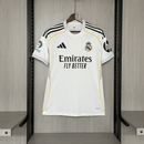 Camiseta Real Madrid Primera Equipación 25/26 Hombre + Parches - TIENDA HINCHA FUTBOLERO
