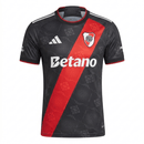 Camiseta River Plate Edición Especial 26/27 Versión Jugador Negra - TIENDA HINCHA FUTBOLERO
