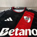 Camiseta River Plate Edición Especial 26/27 Versión Jugador Negra - TIENDA HINCHA FUTBOLERO