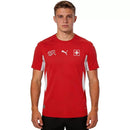 Camiseta Suiza primera equipación 2026 2027 hombre roja versión hincha calidad 1.1 oficial Tienda Hincha Futbolero Switzerland Home Jersey, Camiseta Suiza 2026, Switzerland Home Jersey, Camiseta roja Suiza, Equipación Suiza hombre, Comprar jersey Suiza 2026, Calidad 1.1 premium, SFV oficial, Jersey Suiza mundial 2026, Ropa de fútbol Suiza.