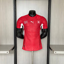 Suiza 2026, Camiseta Suiza jugador, Suiza 26/27 local, Ropa Suiza oficial, Camiseta fútbol roja, Calidad 1.1 Pro, Nueva colección 2026, Regalo fútbol hombre, Tienda Hincha Futbolero, Nati.