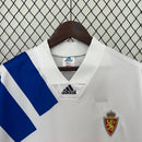 Camiseta retro hombre Real Zaragoza primera equipación blanca año 1992 1993 calidad 1.1 oficial, Real Zaragoza 1992, Camiseta retro Zaragoza, Camiseta vintage Zaragoza, Equipación Zaragoza barata, Calidad 1.1 Maña, Tienda Hincha Futbolero, La Romareda, Bloke Core retro, Camiseta blanca Zaragoza antigua, Regalo fútbol vintage España.