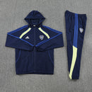 Chándal hombre Boca Juniors temporada 2025 2026 oficial azul marino chaqueta cortaviento y pantalón fútbol técnica transpirable Xeneize Bombonera.