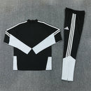 Chándal hombre selección española sudadera y pantalón negro y blanco entrenamiento temporada 2026 2027 calidad 1.1 oficial, España 2026, Chándal España negro, Ropa entrenamiento España, Equipación España barata, Calidad 1.1 RFEF, Tienda Hincha Futbolero, Lamine Yamal 2026, Bloke Core España, Sudadera España negra, Regalo fútbol mundial 2026.