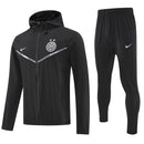 Chándal hombre Inter de Milán temporada 2025 2026 chaqueta cortaviento y pantalón negro entrenamiento calidad 1.1 premium oficial nerazzurro, Inter de Milán 2025, Chándal Inter negro, Cortaviento Inter Milán, Ropa Inter barata, Entrenamiento Inter 25/26, Calidad 1.1 Inter Milán, Serie A Gear, Tienda Hincha Futbolero, Inter Milan Black Tracksuit.