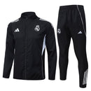 Chándal Real Madrid 25/26 Chaqueta Cortavientos y Pantalón - TIENDA HINCHA FUTBOLERO
