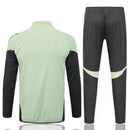 Chándal Real Madrid 25/26 Chaqueta Cortavientos y Pantalón - TIENDA HINCHA FUTBOLERO