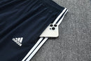 Chándal hombre Real Madrid temporada 2025 2026 chaqueta cortaviento y pantalón azul marino entrenamiento calidad 1.1 premium oficial madridista. Real Madrid 2025, Chándal Real Madrid azul marino, Cortaviento Madrid navy, Ropa Real Madrid barata, Entrenamiento Madrid 25/26, Calidad 1.1 Real Madrid, La Liga Gear, Tienda Hincha Futbolero, Real Madrid Dark Blue Tracksuit.