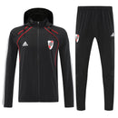 Chándal hombre River Plate temporada 2025 2026 oficial negro chaqueta cortaviento y pantalón fútbol técnica transpirable millonario.