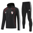 Chándal hombre River Plate temporada 2025 2026 oficial negro chaqueta cortaviento y pantalón fútbol técnica transpirable millonario.
