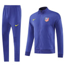 Atlético de Madrid 2026, Chándal Atleti morado, Ropa oficial Atlético de Madrid, Conjunto Atlético 25/26, Tracksuit Atleti oficial, Regalo fútbol Atlético, Chándal morado colchonero, Equipación Metropolitano 2026, Atleti lifestyle kit, Comprar chándal Atlético barato.