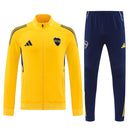 Chándal hombre Boca Juniors temporada 2025 2026 oficial chaqueta amarilla y pantalón azul fútbol técnica transpirable Xeneize La Bombonera.