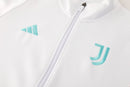 Chándal hombre Juventus temporada 2025 2026 conjunto sudadera blanca y pantalón largo negro calidad 1.1 premium oficial.