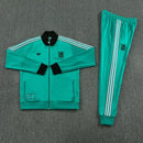 Chándal hombre Liverpool FC temporada 2025 2026 conjunto verde sudadera y pantalón largo calidad 1.1 premium oficial.