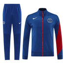 Chándal oficial del Paris Saint-Germain (PSG) temporada 2025 2026 conjunto chaqueta y pantalón azul para hombre de Tienda Hincha Futbolero, Chándal PSG, PSG 2025/26, Ropa entrenamiento PSG, Conjunto PSG hombre, Comprar chándal PSG oficial, PSG azul, Calidad premium París, Ligue 1 chándal, PSG 2026.