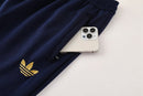 Chándal hombre completo Real Madrid chaqueta con capucha y pantalón azul marino temporada 2025 2026 calidad 1.1 oficial, Chándal Real Madrid 2025, Conjunto Real Madrid azul marino, Chaqueta capucha Real Madrid, Pantalón entrenamiento Real Madrid, Calidad 1.1 Madrid, Tienda Hincha Futbolero, Ropa fútbol invierno, Bloke Core Madrid, Regalo hombre Real Madrid, Tracksuit Real Madrid 25/26.