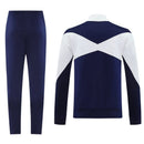 Conjunto chándal hombre Tottenham Hotspur temporada 2025 2026 chaqueta y pantalón azul marino entrenamiento calidad 1.1 oficial, Tottenham 2025, Chándal Tottenham hombre, Tottenham Hotspur 2026, Conjunto azul marino Spurs, Ropa barata Tottenham, Calidad 1.1 Tottenham, Premier League 2026, Tienda Hincha Futbolero, Spurs Style, London Navy.